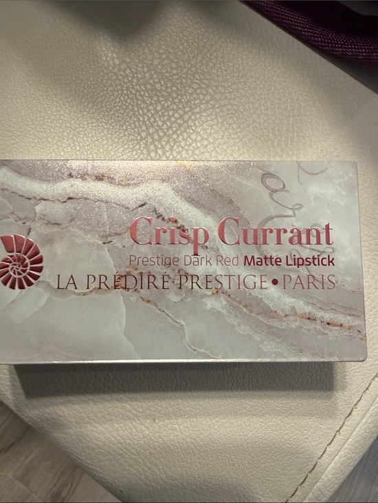 la predire prestige paris Other - La Prédiré Prestige Crisp Currant Matte Lipstick - Dark Red
